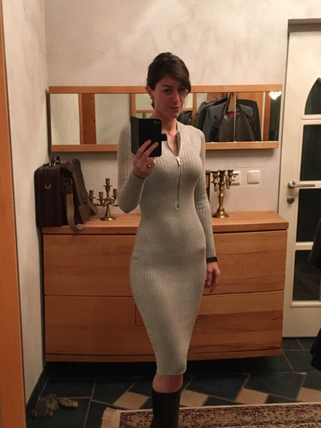 Фотоальбом с интимными снимками одной девушки – фото 2