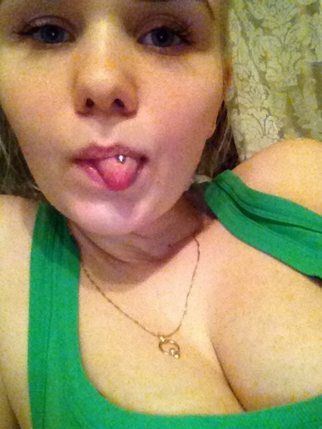 Фотоальбом с интимными снимками, различные домашние фотографии с одной блондинкой – фото 55