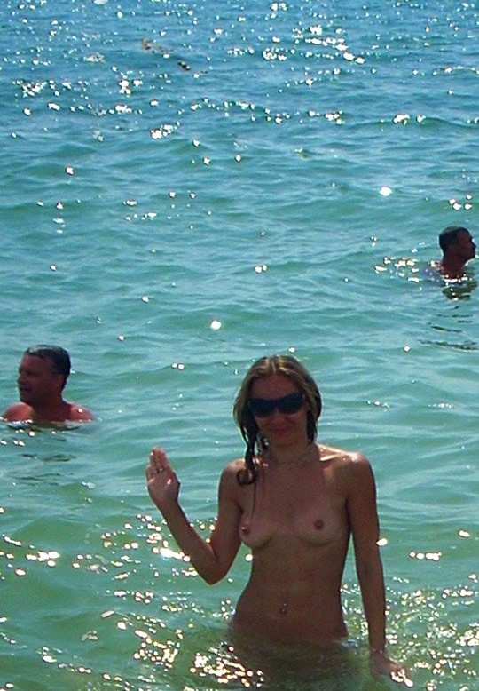 Молодая жена любит фотографироваться голой для личного архива – фото 6