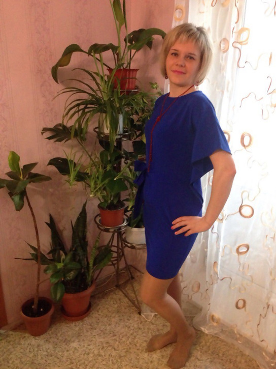 Женщина сфотографировала себя голой на террасе – фото 4