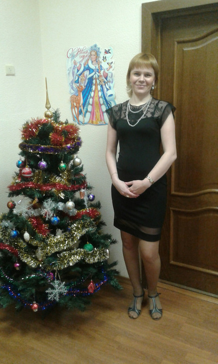 Женщина сфотографировала себя голой на террасе – фото 7