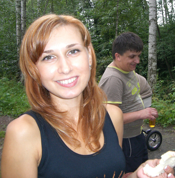 Горячая мамаша с идеальной фигурой фотографируется обнаженной – фото 2