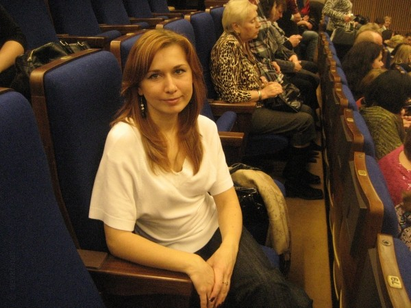 Горячая мамаша с идеальной фигурой фотографируется обнаженной – фото 3