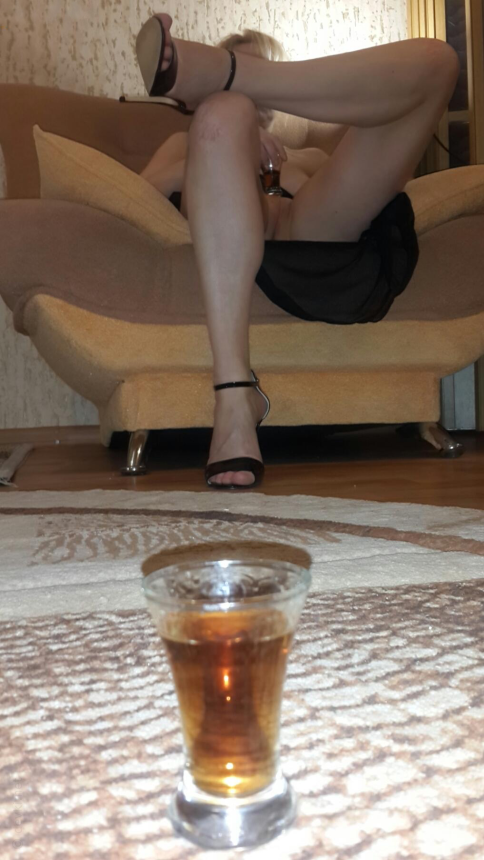 Фотосессия в откровенных позах любимой жены – фото 6