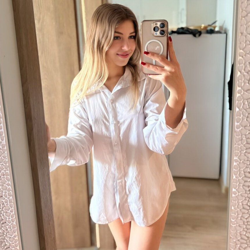 Фото голой себя - любимое занятие этой милашки. Она не стесняется делать селфи в различных позах и местах – фото 3