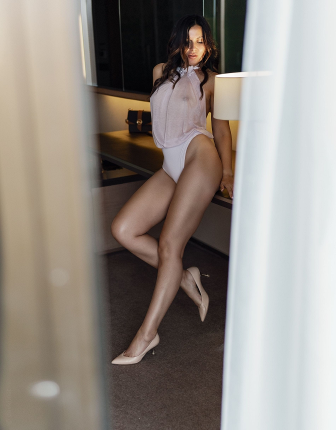 My stunning wife knows how to pose nude effectively. – photo 209