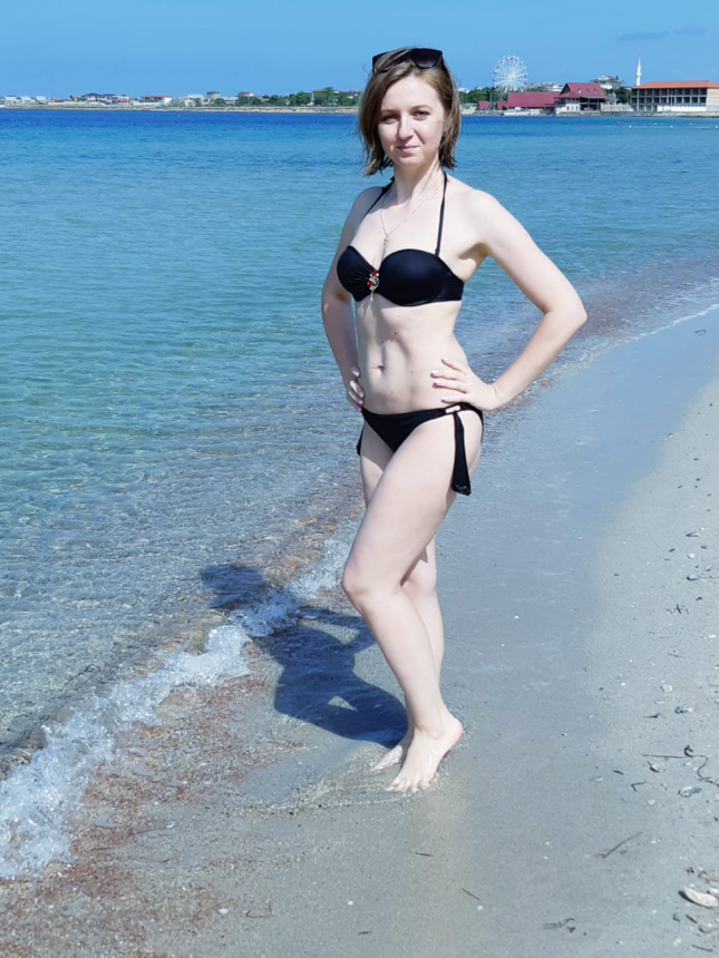 Замужняя шлюха разрешает фоткать себя своему мужу и показывать другим мужчинам – фото 23