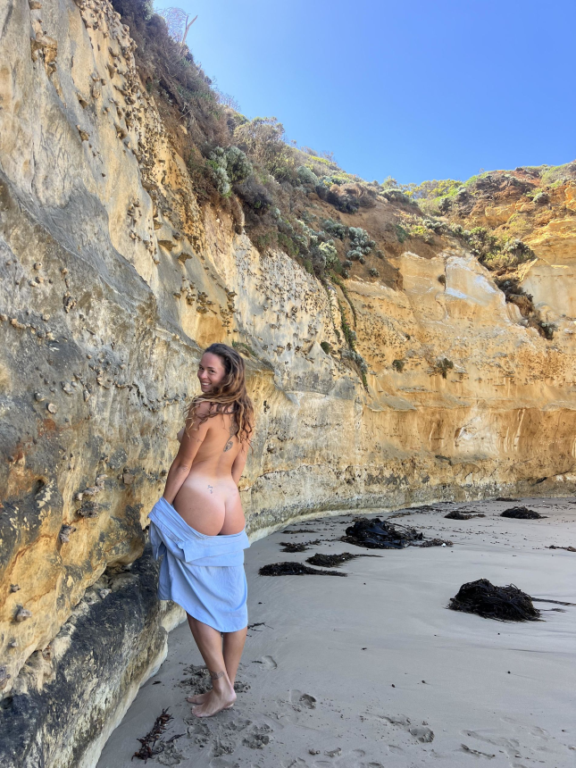 Фото девушки с большой задницей – фото 20