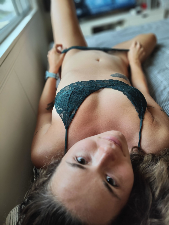 Фото девушки с большой задницей – фото 55