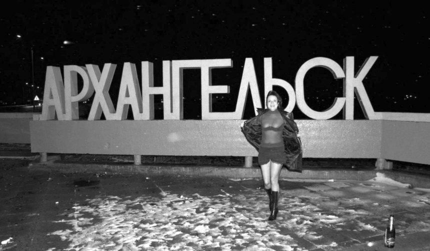 Зрелая женщина, жена, демонстрирует свои обнаженные прелести – фото 10