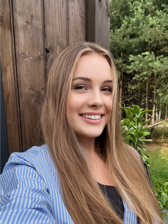 Горячие снимки привлекательной девушки – фото 35