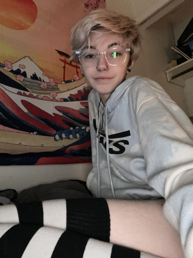 Молодая девушка с татуировками, частные интимные фотографии – фото 28