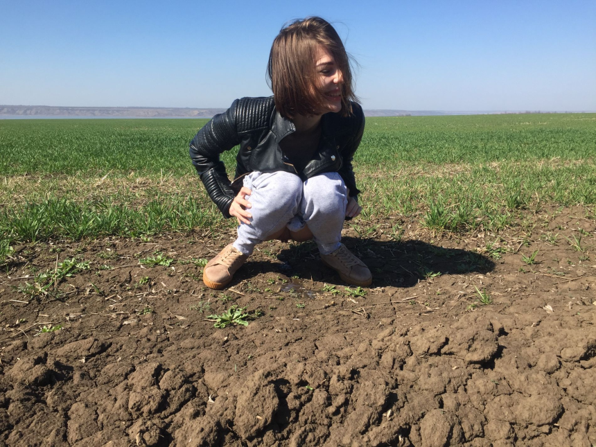 Молодая девушка с татуировками занимается сексом и показывает свои интимные места на порно фотографиях – фото 5