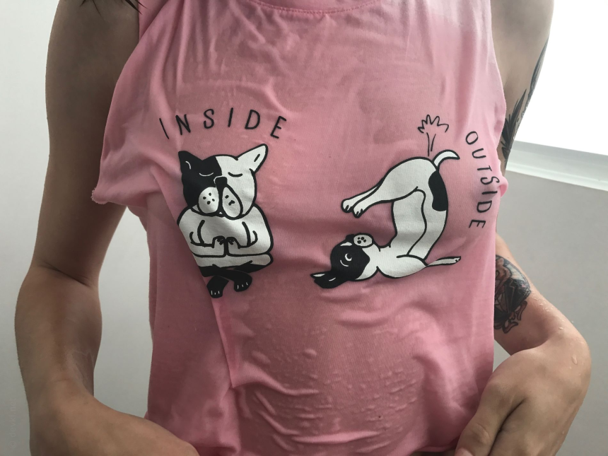 Молодая девушка с татуировками занимается сексом и показывает свои интимные места на порно фотографиях – фото 13