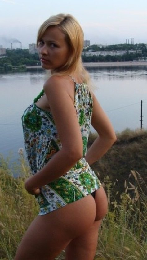Ukrainian blonde: blowjob to her husband and erotic photos from the sea – photo 23