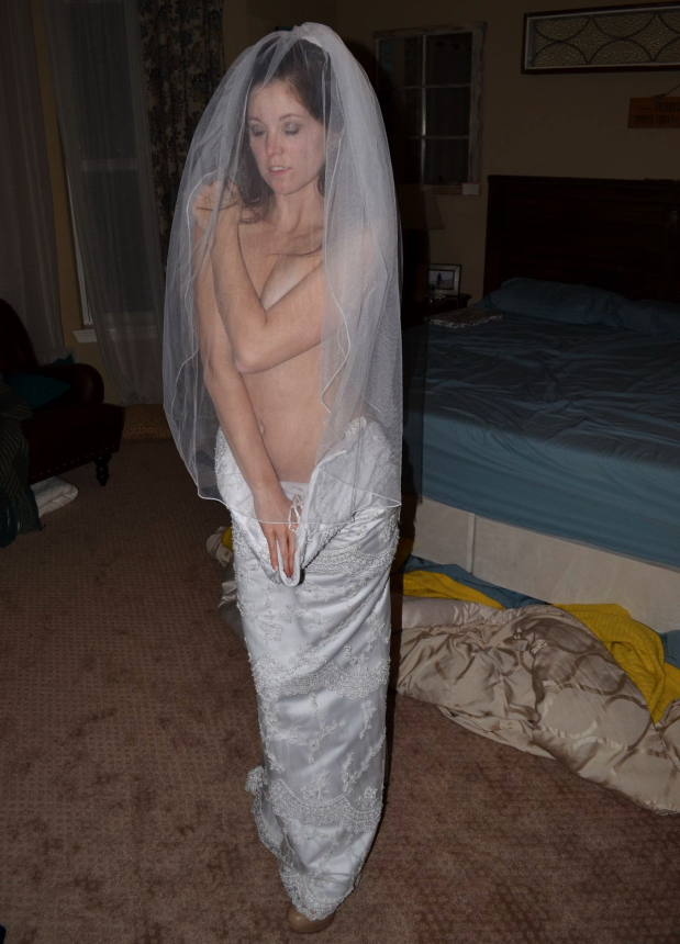 Home photos of a cute brown-haired girl from a personal intimate archive – photo 3