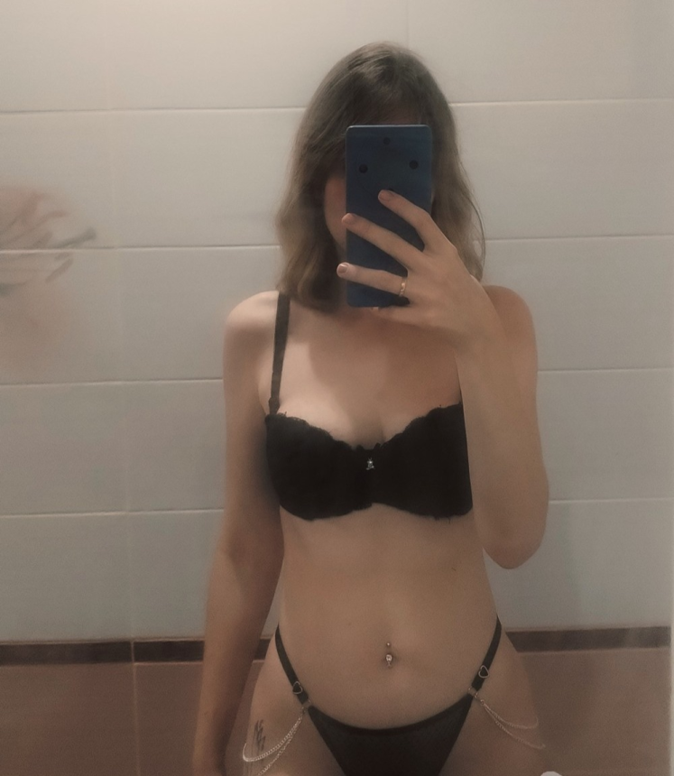 Фото Личные горячие снимки сексапильной красотки для взрослых