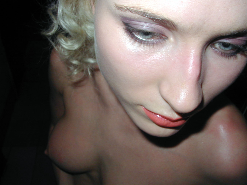 Горячая милфа 30 лет кайфует голышом в баньке – фото 21