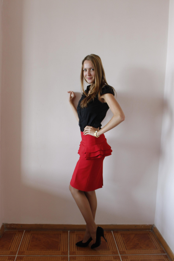 Молодая учительница сексуалка снялась прямо в классе и не только – фото 3