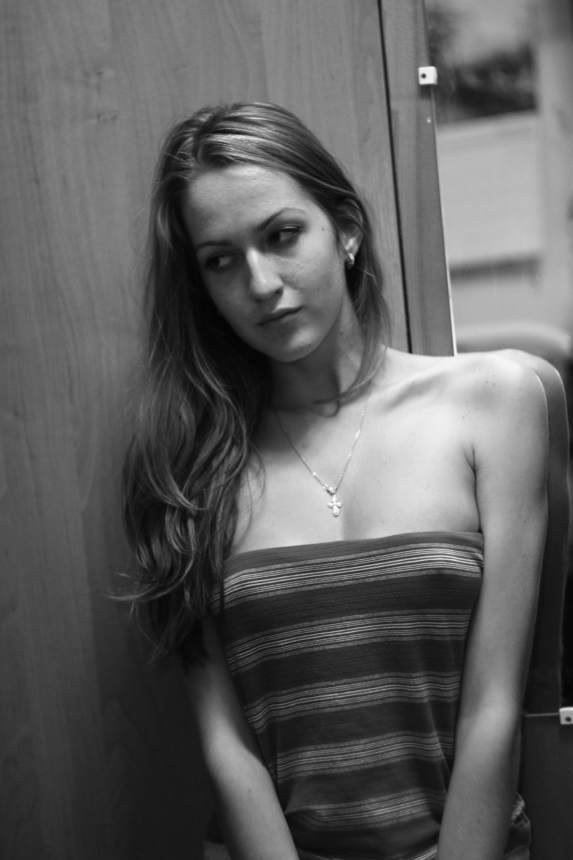 Молодая учительница сексуалка снялась прямо в классе и не только – фото 5