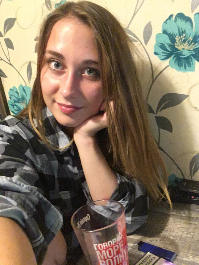 Фото Замужняя обожает секс во всех позах — особенно минет